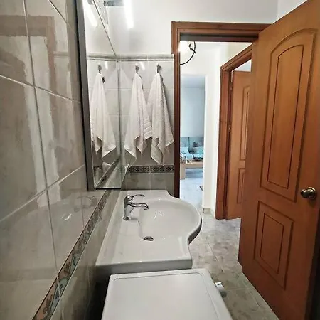Apartament Zoe's House W/ Panoramic View 2br Ac 5min Walk Dt Karpathos